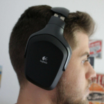 Logitech G930 Testbericht am Kopf